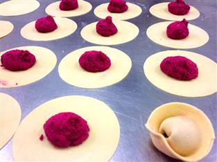 Beetroot filled tortellini pasta